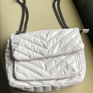 THINK ROYLIN, NWOT quilted bag. Off white patent. Adjustable strap.